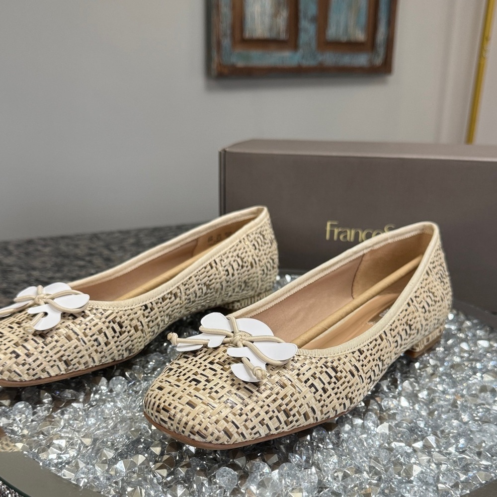 Franco Sarto Abigail Beige Woven Flats with White Bow Accents NEW 9W - Picture 10 of 14